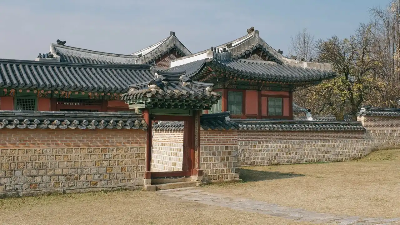 100 Essential Korean Adjectives For Everyday Conversations