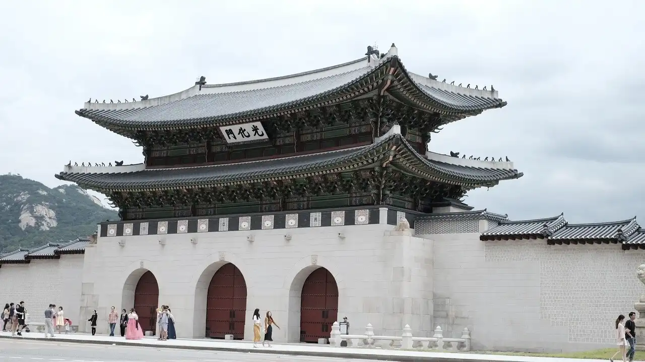 Korean Honorifics: How To Speak Politely In Korean